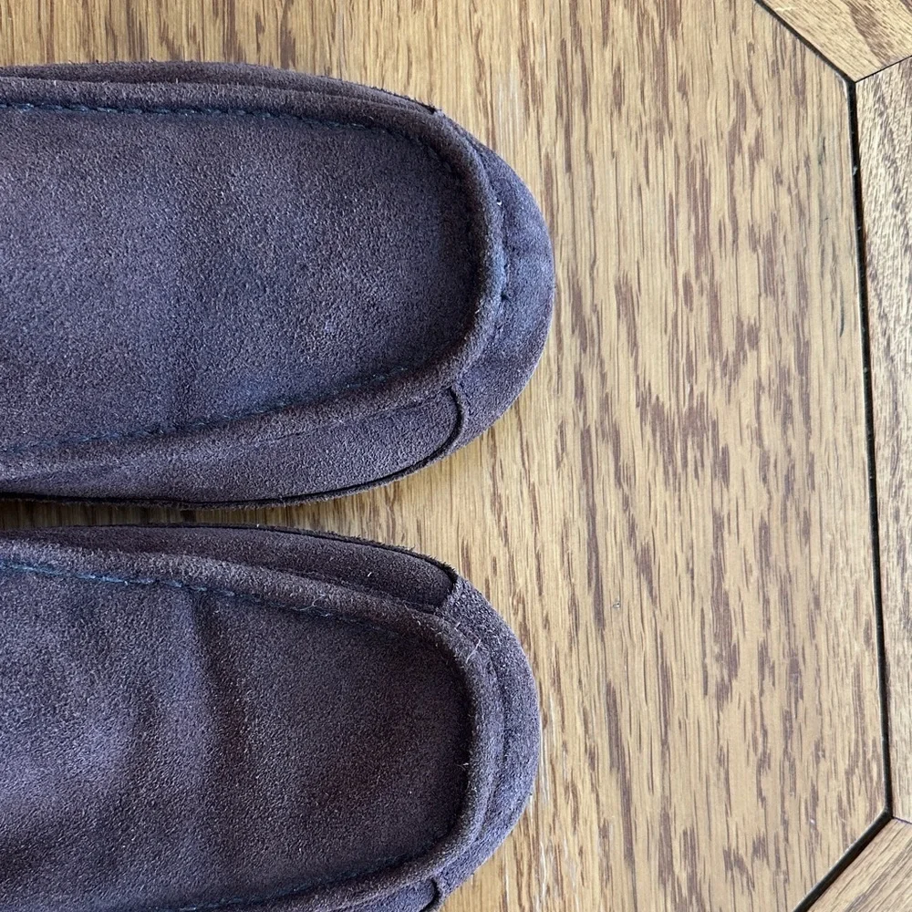 *UGG* Men's Chocolate Suede Slip-Ons Size 12